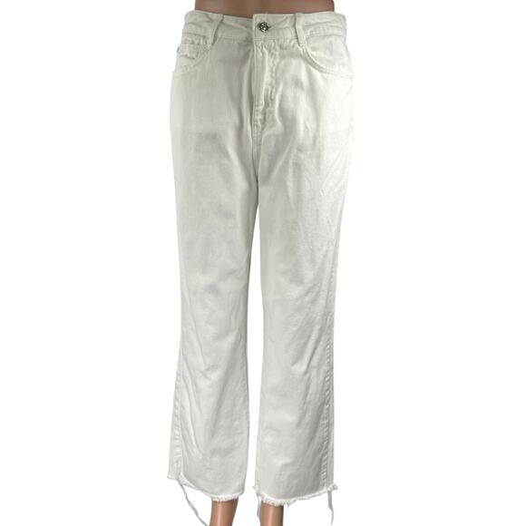 Zara Women's White High Waisted Raw Hem Flared Bootcut Denim Jeans Size 6 - Picture 1 of 5